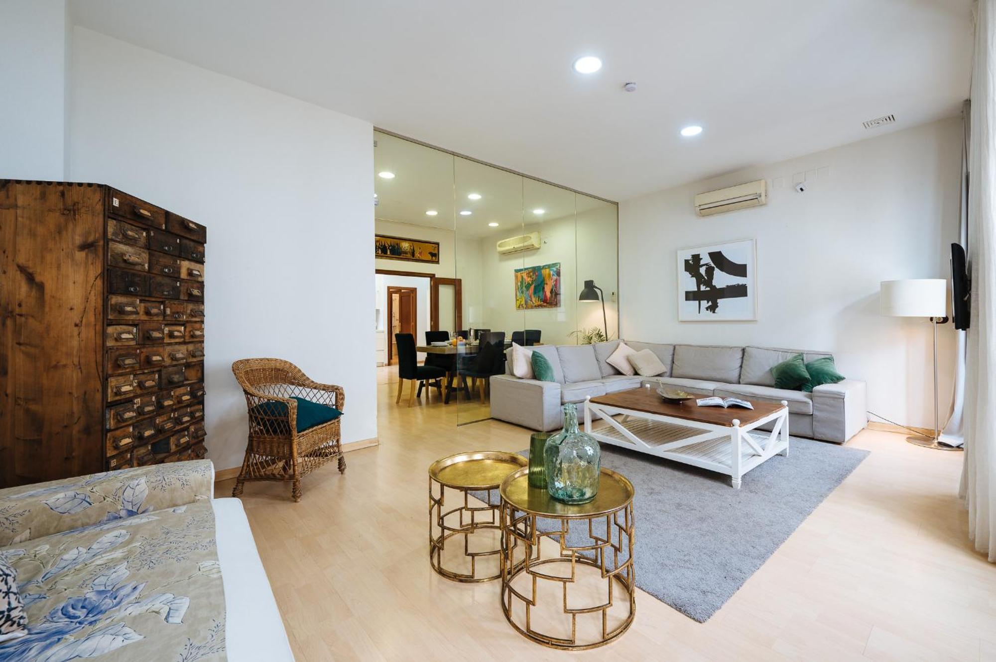 Homeyseville-Amazing Views Cathedral Tomas De Ibarra - 8 Pax, Parking Optional Exterior photo